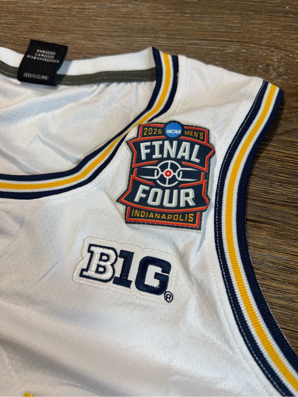 Michigan Wolverines #3 Elliot Cadeau National Champions Basketball Jersey - Picture 3 of 7